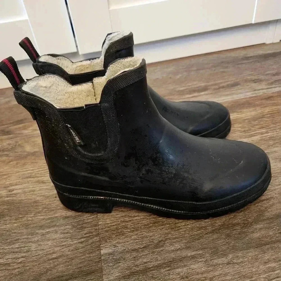 Tretorn Lina Womens Winter Rain boots fully lined size 7 barn chore boots - Picture 1 of 6